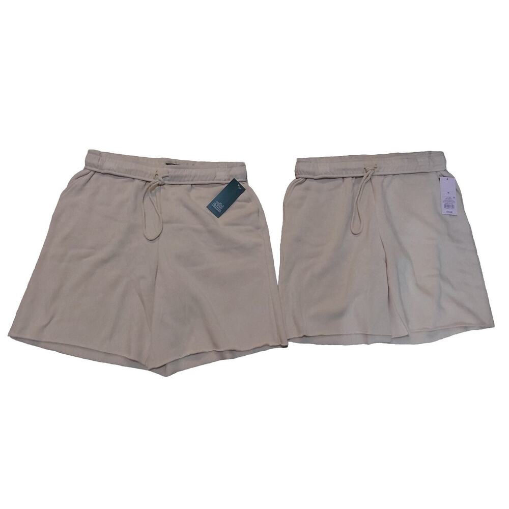 *NWT* 2 Pack Women's Medium High-Rise Fleece Bermuda Shorts Light Taupe #3y14